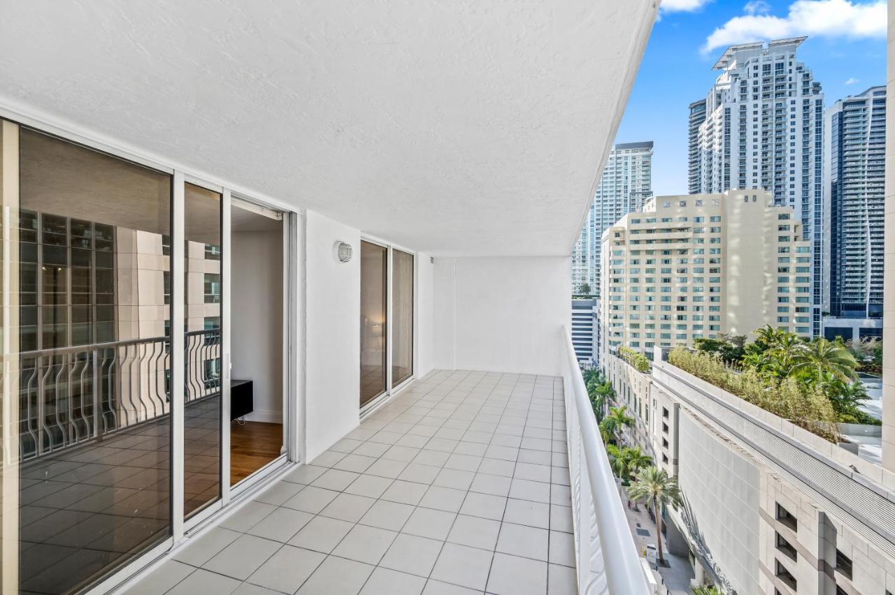 The Club At Brickell Bay Apartment Miami Exterior photo