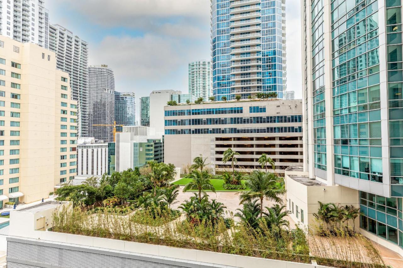 The Club At Brickell Bay Apartment Miami Exterior photo