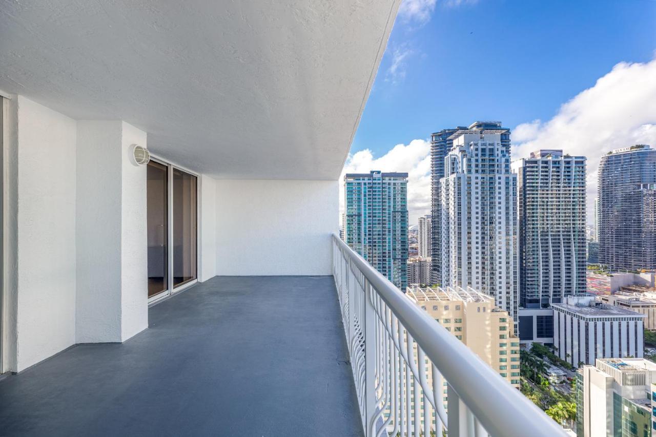 The Club At Brickell Bay Apartment Miami Exterior photo